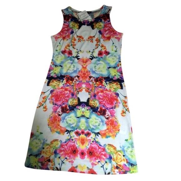 Dresses & Skirts - floral beautiful shift dress flowers